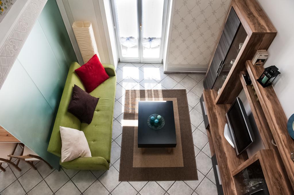 Il Soppalco Apartment Luino Exterior foto